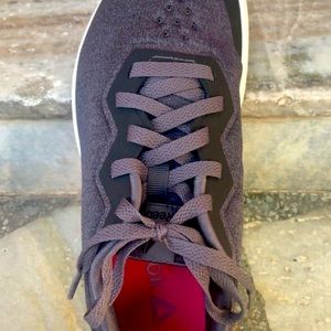 Brand new never worn Reebok shoes